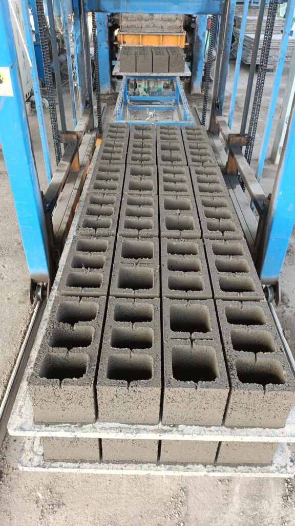 8 15 空心砖生产线8