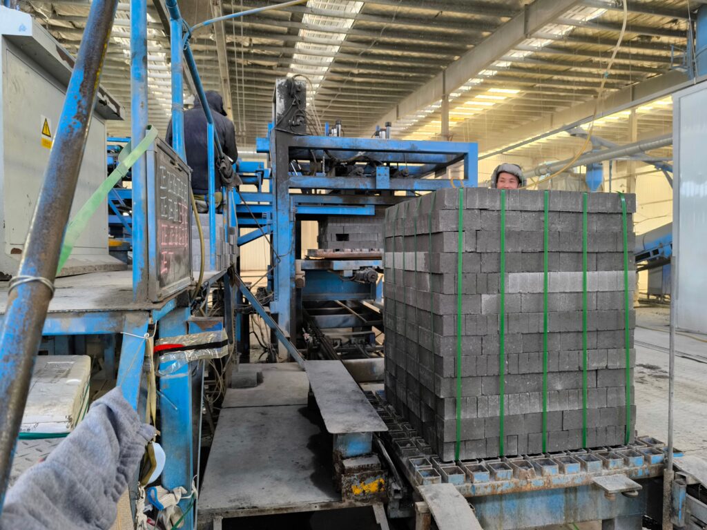 automatic brick stacking and wrapping machine concrete block stacking cubing packaging line