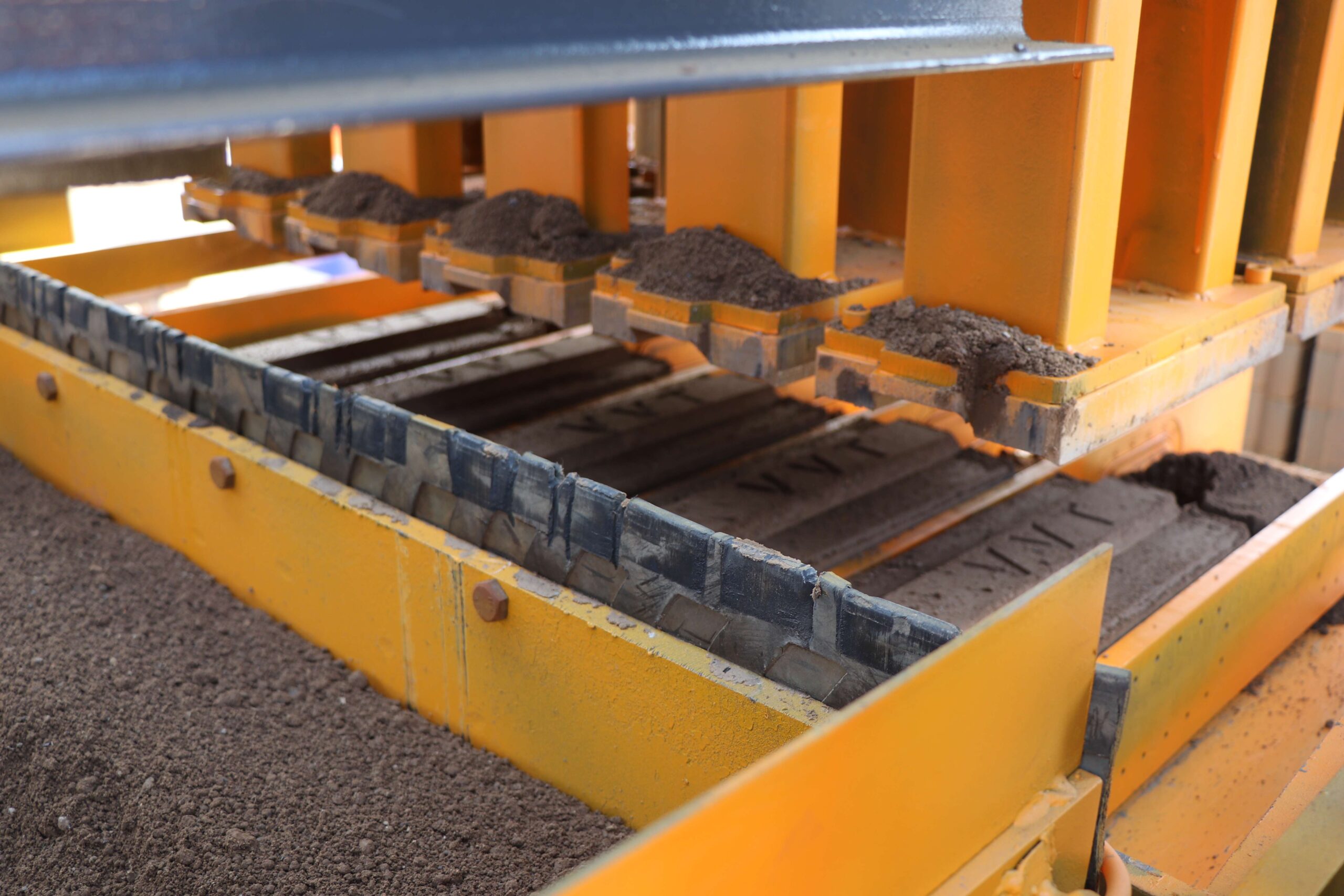 qt4 10 hydraulic press eco interlocking brick making machinery fully automatic clay block make machine