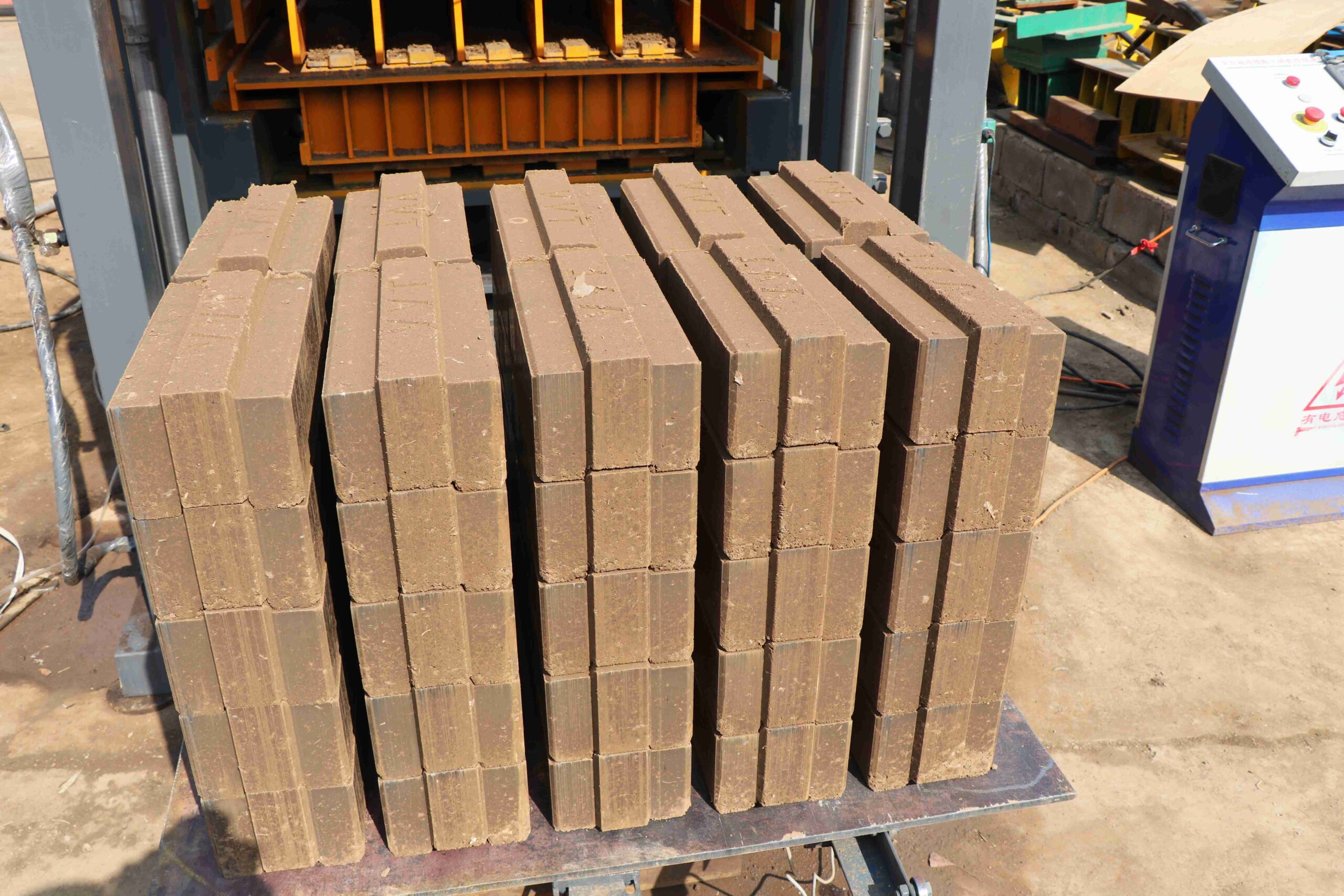 qt4 10 hydraulic press eco interlocking brick making machinery fully automatic clay block make machine