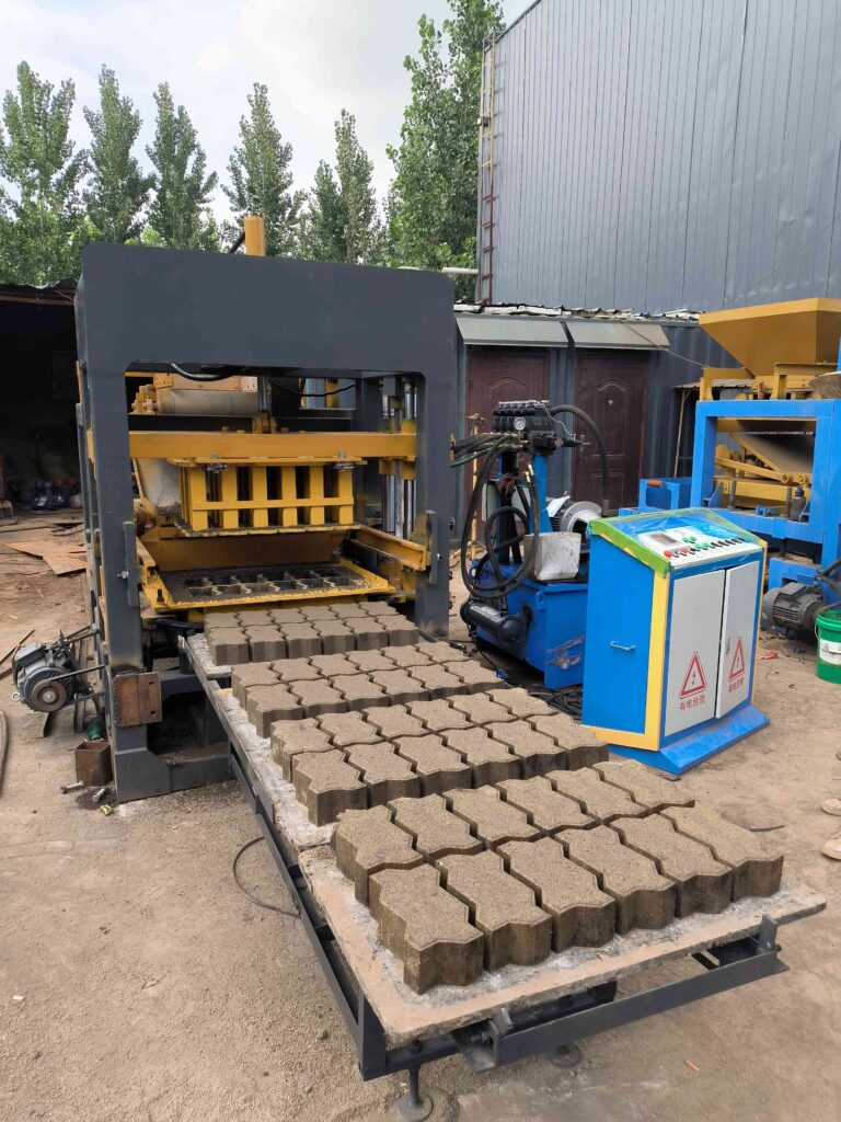 qt4 18 paver block35