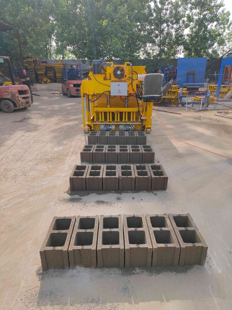 qt6 25 egg laying block car136